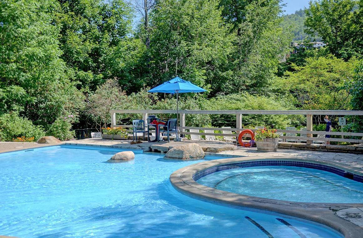 Les Manoirs Wpool & Hot Tub Near Village 120-8 蒙特朗布朗 外观 照片